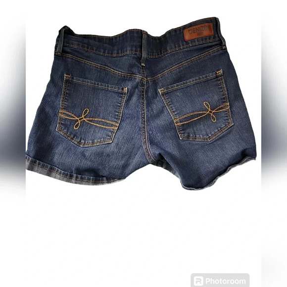 Denizen by Levi's Jean Shorts - Picture 2 of 4
